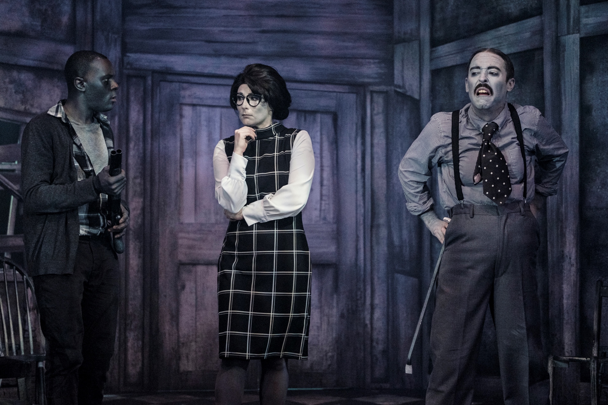 Ashley-Samuels-Jennifer-Harding-Marc-Pickering-in-Night-of-the-Living-Dead-Live-at-Pleasance-London.-Credit-Claire-Bilyard.